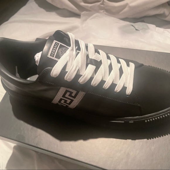 These shoes are basically brand new they have only been worn once 550 or obo! - Picture 2 of 7
